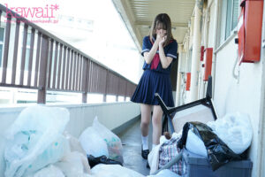 【cawd00276】隣人のゴミ部屋で異臭中年おやじに抜かずの連撃中出し32発で孕まされた制服女子の末路… 松本いちか