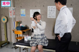 【hmn00370】僕の家の家政婦になった巨乳教え子からおっぱい密着&中出しSEXで射精されまくる日々。 胡桃さくら