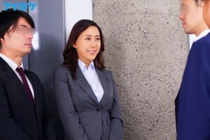 【ipx00461】出張先相部屋NTR 絶倫の部下に一晩中何度も中出しされた巨乳女上司 松下紗栄子