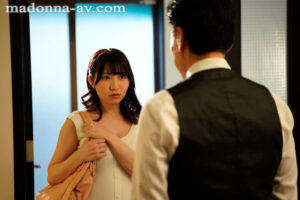 【juq00117】美巨乳Gcup Madonna初登場!! 学生時代のセクハラ教師とデリヘルで偶然の再会―。その日から言いなり性処理ペットにさせられて…。 流川莉央