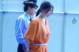 【jur00496】女囚 取り調べ輪● 愛弓りょう