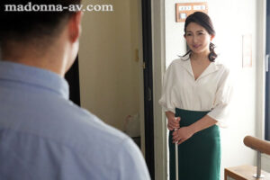 【roe00273】人妻を拘束椅子に放置して2時間…唾液だらだらのイグイグ変態女に育った話。 一色桃子