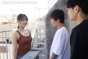 【jul00859】隣家の地味奥さんに欲情した童貞の僕が立場逆転 汗だく逆種付けプレスで躾けられてしまった時の話です。 神宮寺ナオ