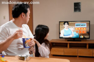 【juq00029】美尻と魔性の微笑みで僕を誘惑する人妻パーソナルトレーナー 逆NTR 弥生みづき