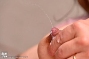 【meyd00854】夫に捨てられた私を狂わせる…義父の母乳マッサージ 川越ゆい