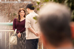 【roe00371】二世帯住宅NTR 妻が娘の亭主に寝取られた…。 愛田るか