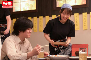 【ssis00458】優しいバイト先店長に好意抱く私はわざと終電逃し… 朝まで性欲に溺れる甘くて切ないホテル相部屋NTR 小倉七海