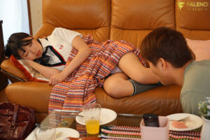 【1fsdss00832】彼女の不在中、僕のことが大好きな彼女の妹にパンチラ誘惑されて何度も、何度も、セックスした3日間。 吉沢梨亜