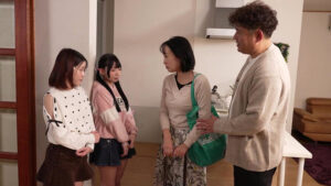 【55t038031】再婚した嫁の連れ子姉妹がドンピシャリ！！ ひなの もか