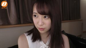 【bf00635】幼馴染とデリヘルで10年ぶりの再会。生でしていいよと言われて朝まで無制限に射精してしまった僕。 二宮ひかり