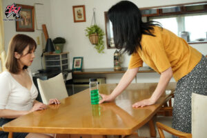 【dass00083】うちの息子は性欲モンスター 元ヤリマンのカウンセラーに何度射精させても収まらない勃起 大槻ひびき