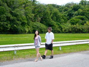 【dvaj00674】全国大会の応援で無人化した町に居残り2人だけ 今は人妻になった元カノと燃え上がり3日間不倫ハメしまくった 月野かすみ