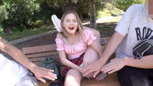 【hikr00200】ロスでナンパした合法ロリがT●kT●kでバズるためにAVデビュー ココ（23）