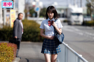 【hmn00433】学生時代の電車痴●オヤジが母親と再婚ー。 その日から来る日も来る日も言いなり制服中出しペットにさせられて…。 乃々瀬あい