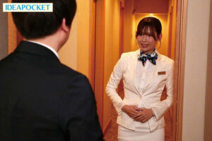 【ipzz00367】チェックアウトまでの時短性交 ベッドメイキングに訪れた人妻美女ホテルスタッフを口説き手を出してしまいました… 「どうやら彼女は欲求不満らしい。」 明里つむぎ