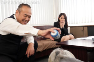 【juq00175】取引先の傲慢社長に中出しされ続けた出張接待。 専属美女、イイ女のスーツ『美』―。 水戸かな