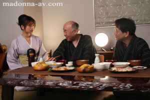 【juq00425】若女将 恥辱の中出し肉体接待 中年男たちの言いなり肉奴●にされた三日間 前田美波