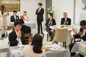 【roe00417】娘の幸せを見届けながら…。披露宴で娘婿に犯●れた母 瀬尾礼子