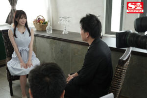 【sone00032】事務所のセクハラ社長と宿泊ホテルを相部屋させられた売り出し中の新人アイドル。でも…まさかの性癖の相性ばっちりで朝まで何度もイカされちゃうのです。 未歩なな