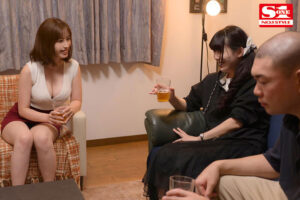 【sone00098】「嫁の義姉さんがエロすぎるから…」欲求不満な人妻咲とセックスレスな妹の旦那が恥ずかしいほどハメ狂った 奥田咲