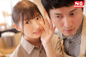 【sone00348】「ねぇ、ここでエッチしちゃおっか」バイト先のエロな後輩が密着ささやき淫語でいつも僕を寝取ろうとしてくる。 逢沢みゆ