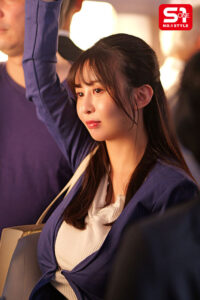 【sone00647】公然わいせつ級Kカップ秘書を我慢できずにメチャクチャ痴●してやったら…彼氏よりも俺のテクの虜に。 神楽ももか