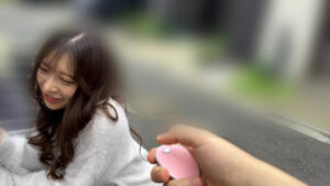 【sora00603】リモバイ発動中にベロキス発情したあやさんは潮吹きして中出しして痙攣中 野外デートでリモバイ接吻しまくったらガクブル中出しSEX 小那海あや