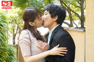 【ssis00262】安齋らら×交わる体液、濃密セックス 神の乳を持つオンナが欲望のままにヤリまくった1泊2日激情温泉旅