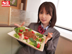 【ssis00972】出張ロケの度に大嫌いなプロデューサーと相部屋泊まりで枕強要…繰り返されるセクハラ行為にハマってしまった女子〇生タレント 四宮ありす