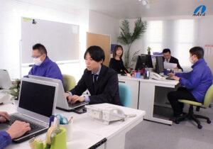 【xvsr00759】長年勤めた会社を退職する前に大好きな同僚とスッピン姿で何度も生中出しハメまくった2日間 長瀬麻美