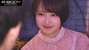 【ebwh00006】清楚な女子大生と思われてますが実は童貞を調教して自分色に染めたいSEX大好き甘サド巨乳ビッチ 天月あず