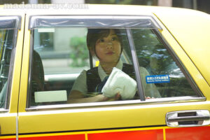 【jur00584】働く女は美しいー。都内在住 二児の母。 タクシードライバーの人妻 綾瀬凪 36歳 AVデビュー!!