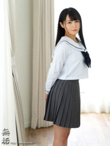 【mudr00241】150cm発育Fcup美乳、オジサン好きの天然少女。 無垢専属 AV DEBUT 広瀬このみ